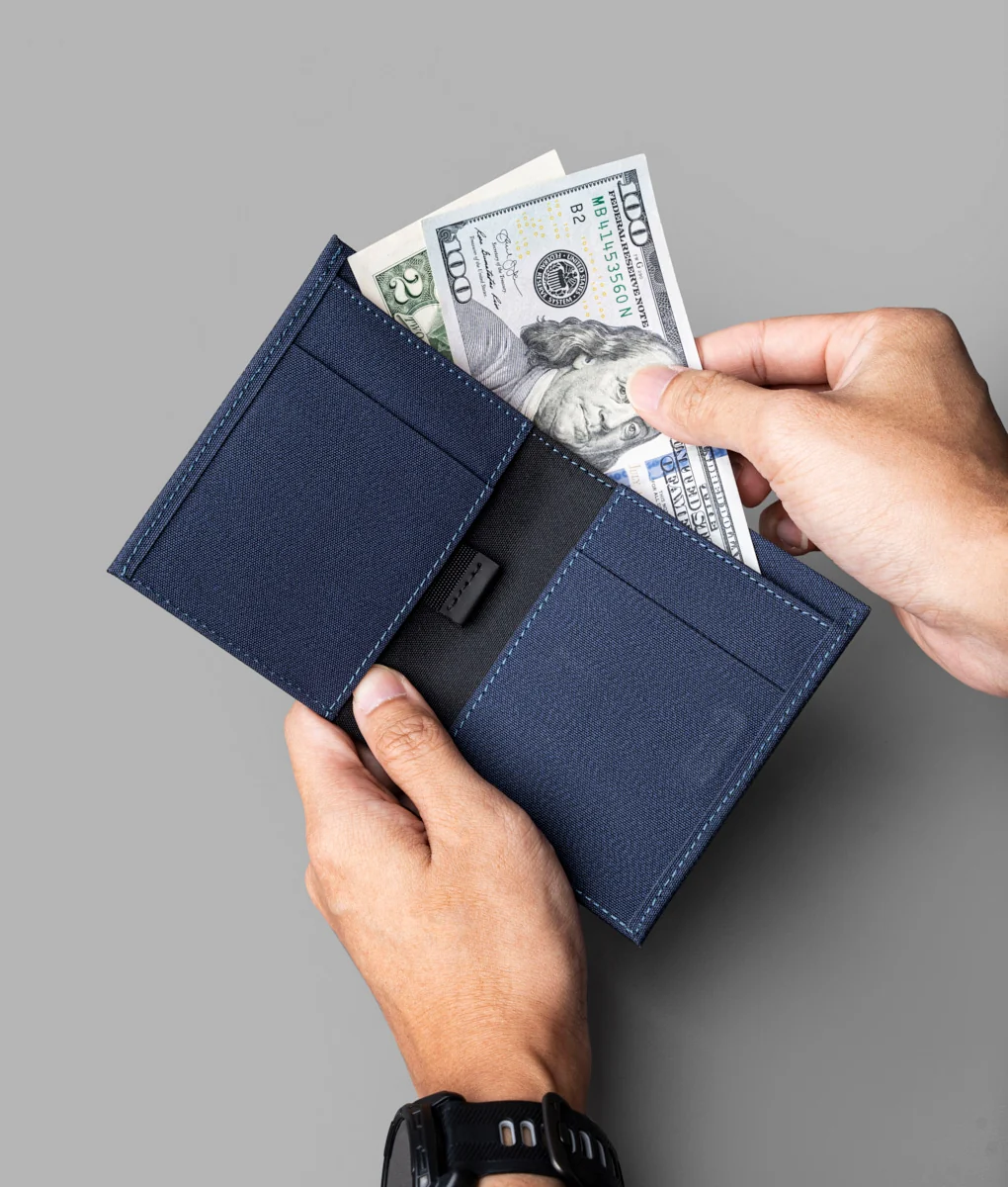 ARK Bifold Cash Wallet - Image 11