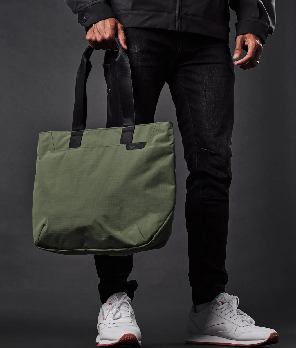 Elements Tote (M) - Image 18