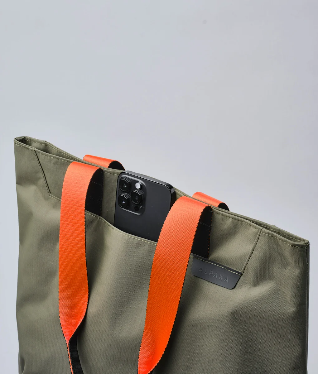 Elements Tote (M) - Image 61