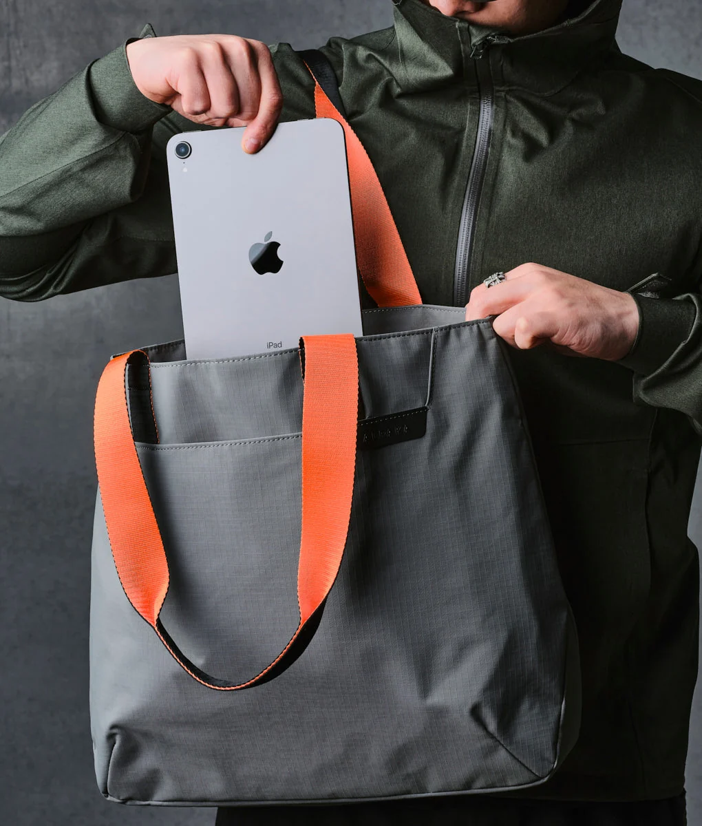 Elements Tote (M) - Image 75