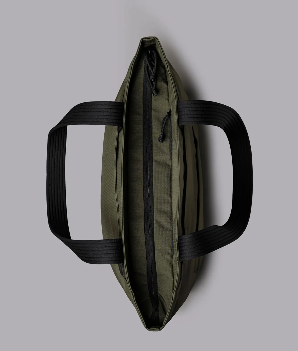 Flight Tote (L) - Image 47