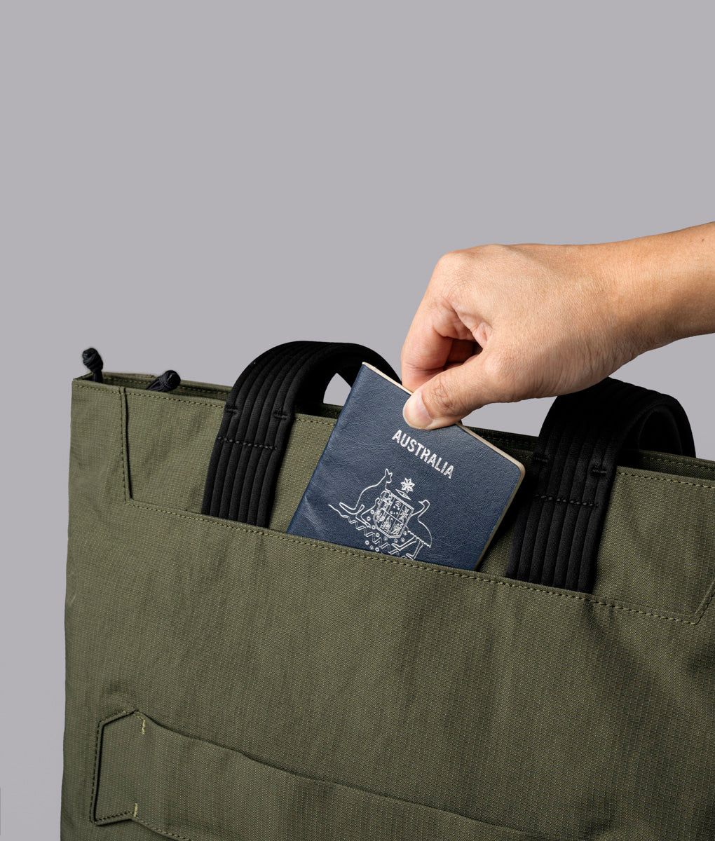 Flight Tote (M) - Image 37