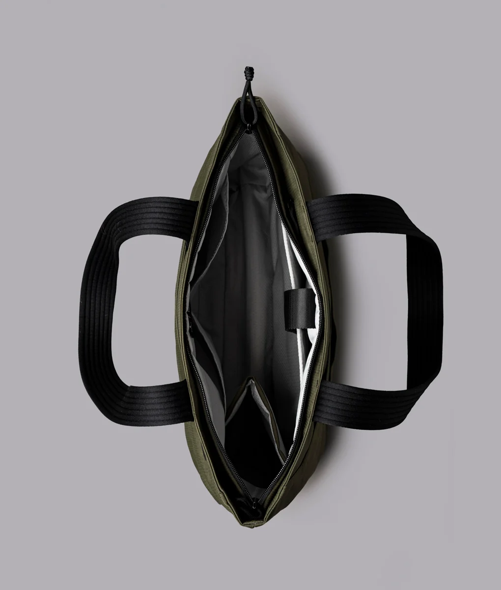 Flight Tote (M) - Image 38