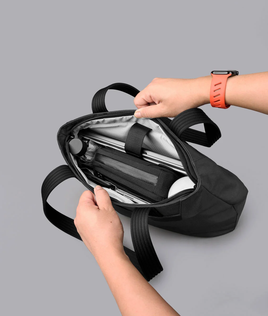 Flight Tote (S) - Image 14