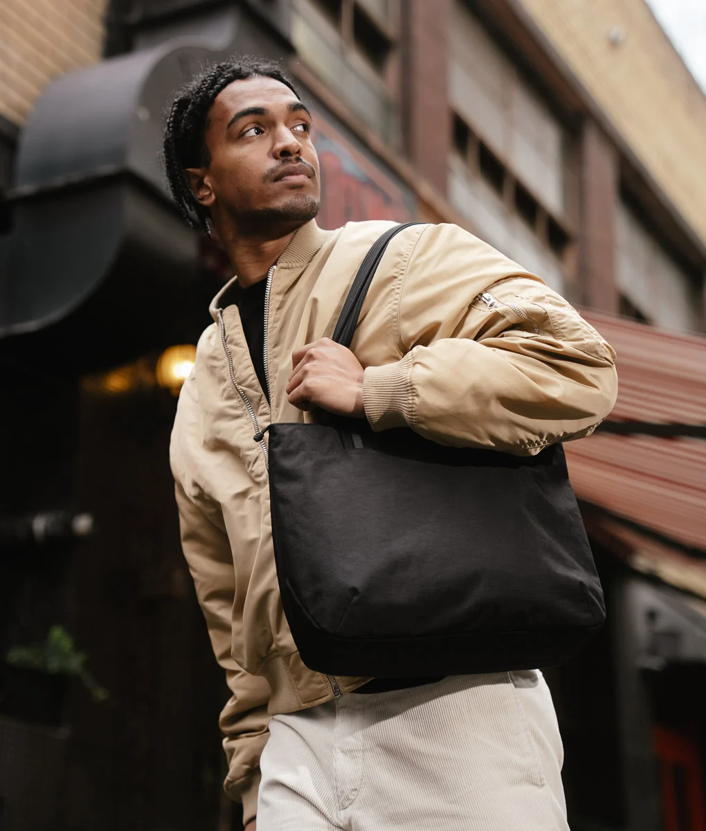 Flight Tote (S) - Image 17