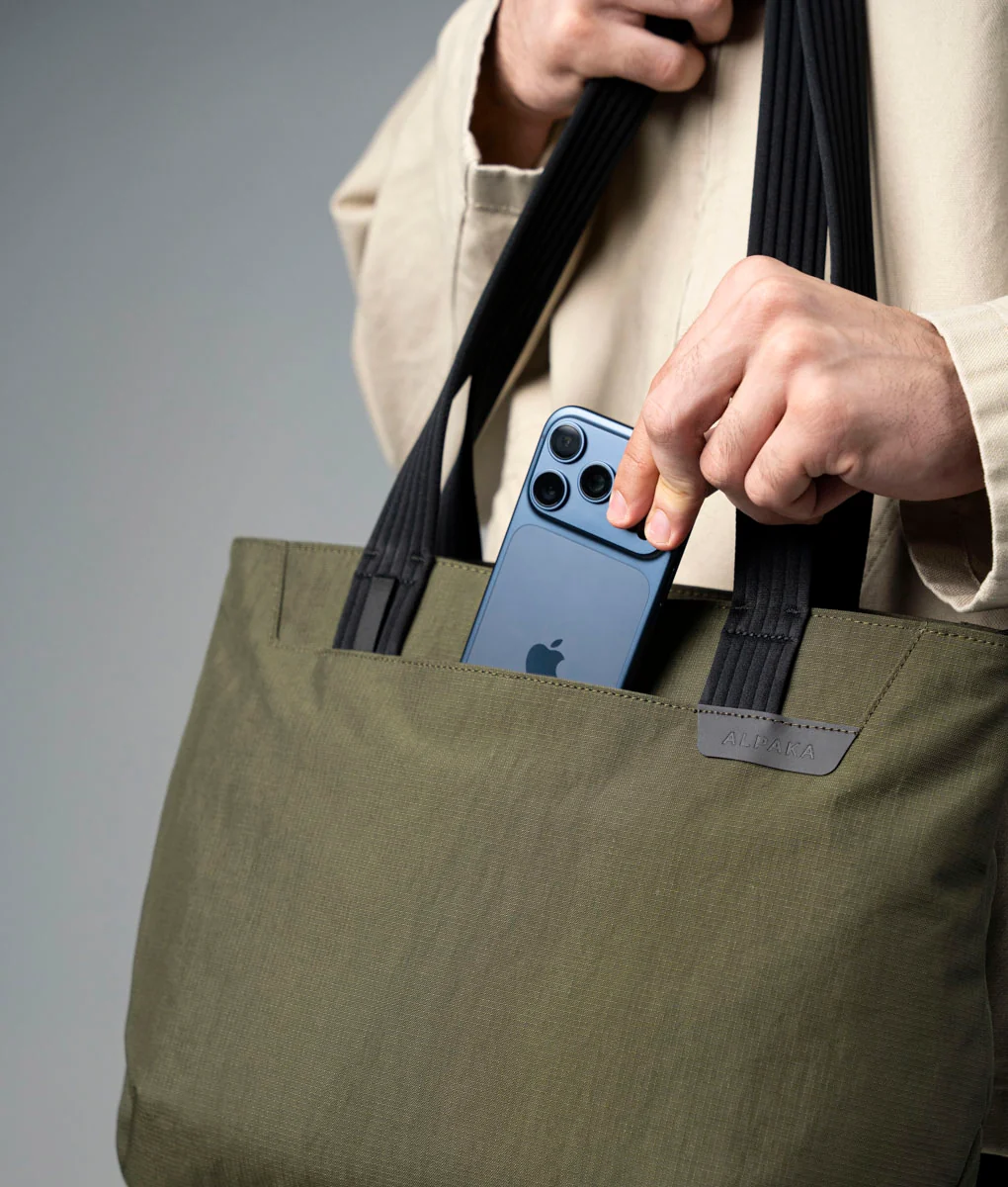 Flight Tote (S) - Image 25