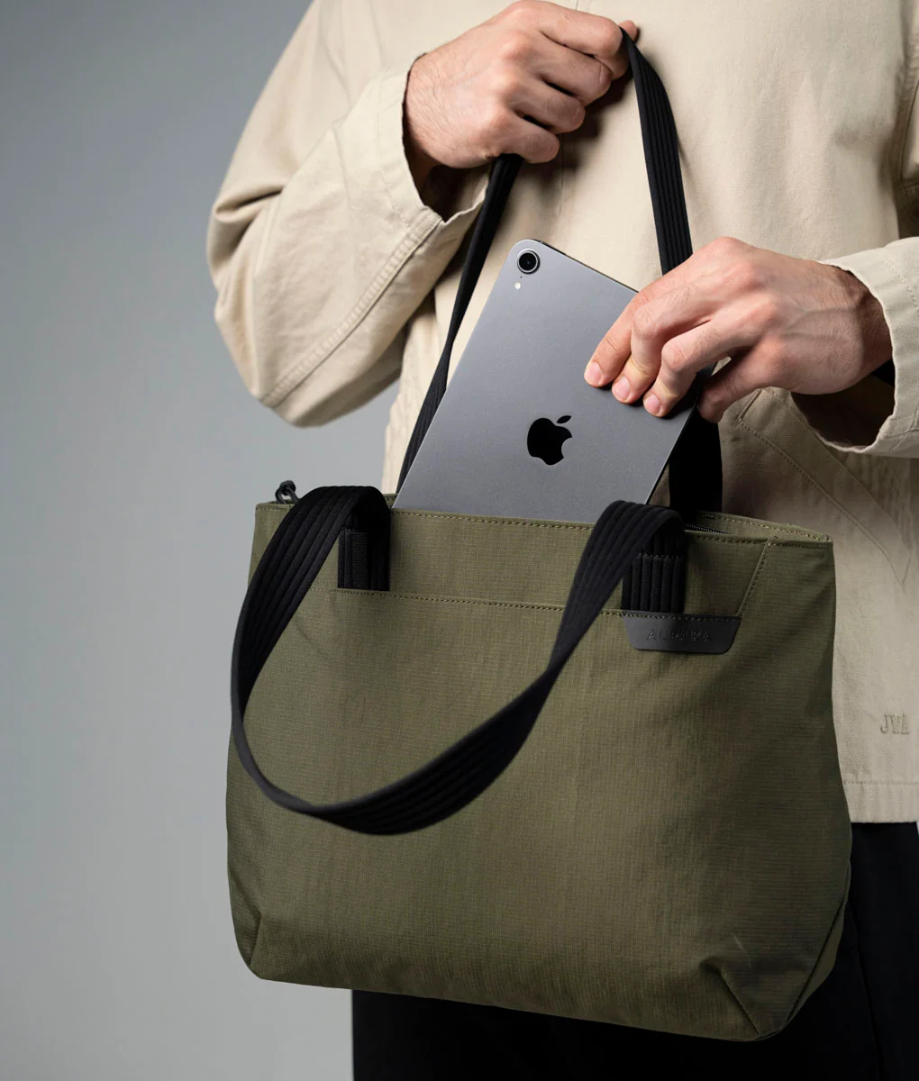 Flight Tote (S) - Image 26