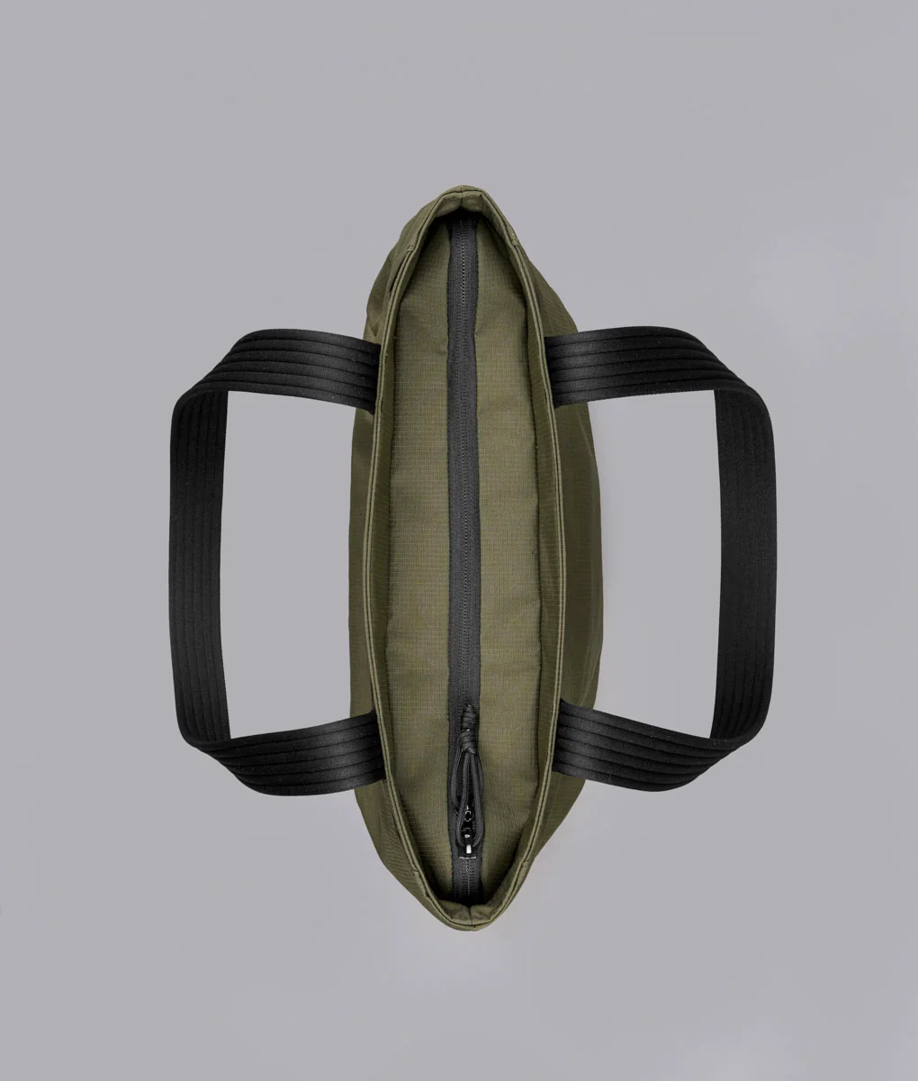 Flight Tote (S) - Image 31