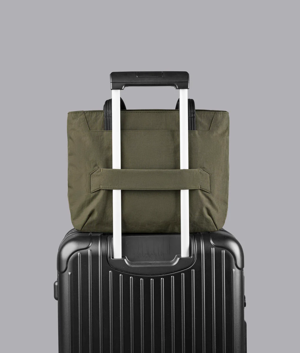 Flight Tote (S) - Image 36
