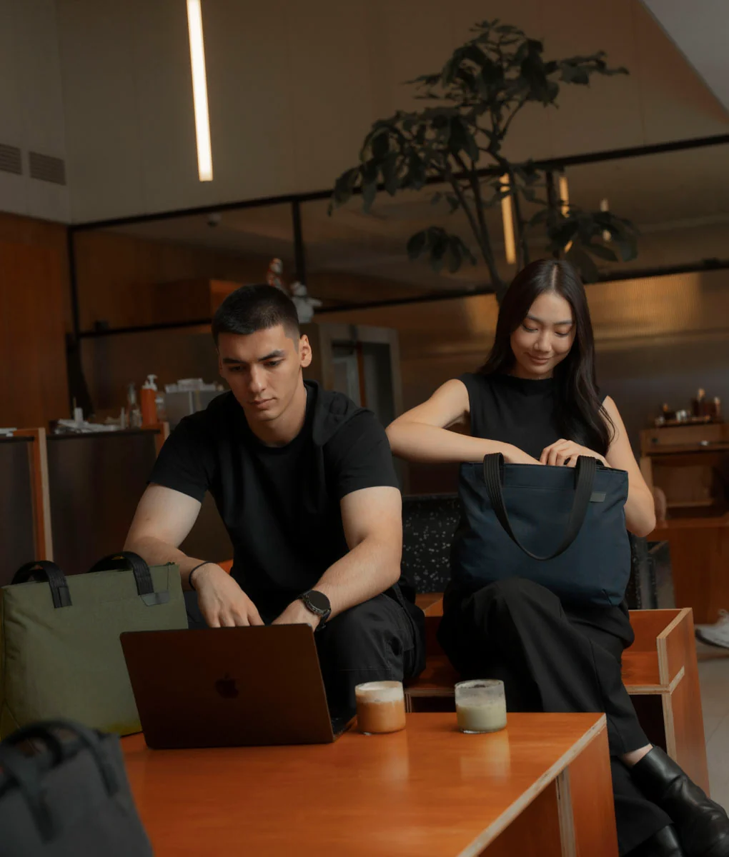 Flight Tote (S) - Image 60