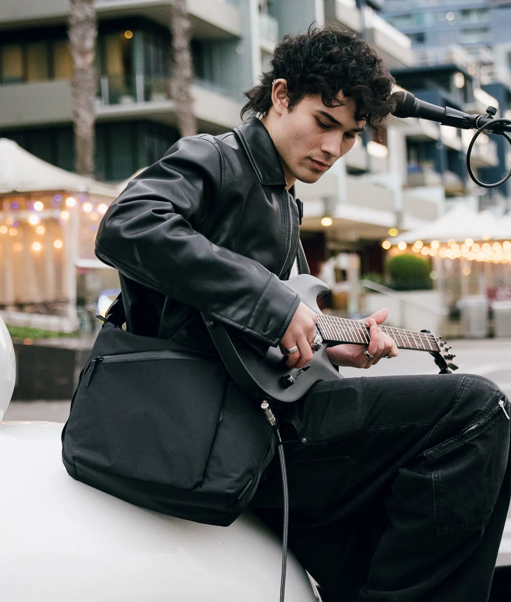 Flow Satchel (10L) - Image 19