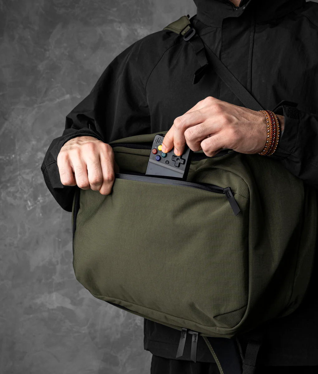 Metro Backpack Pro - Image 24