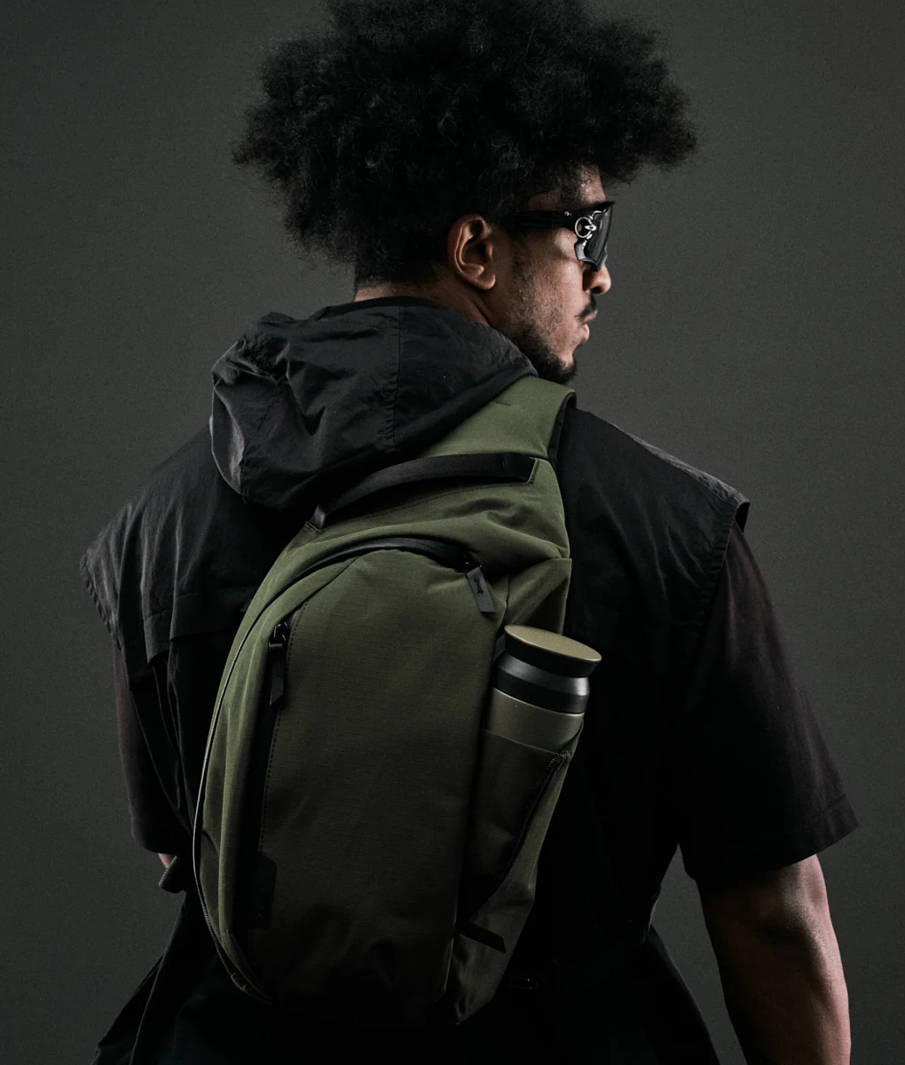 Metro Crossbody –  Right Shoulder - Image 68