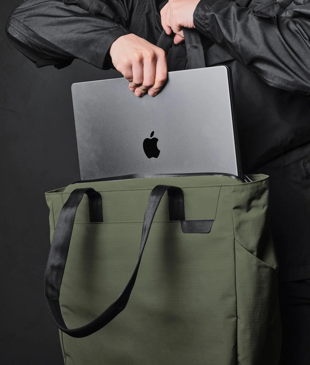 Metro Tote - Image 21
