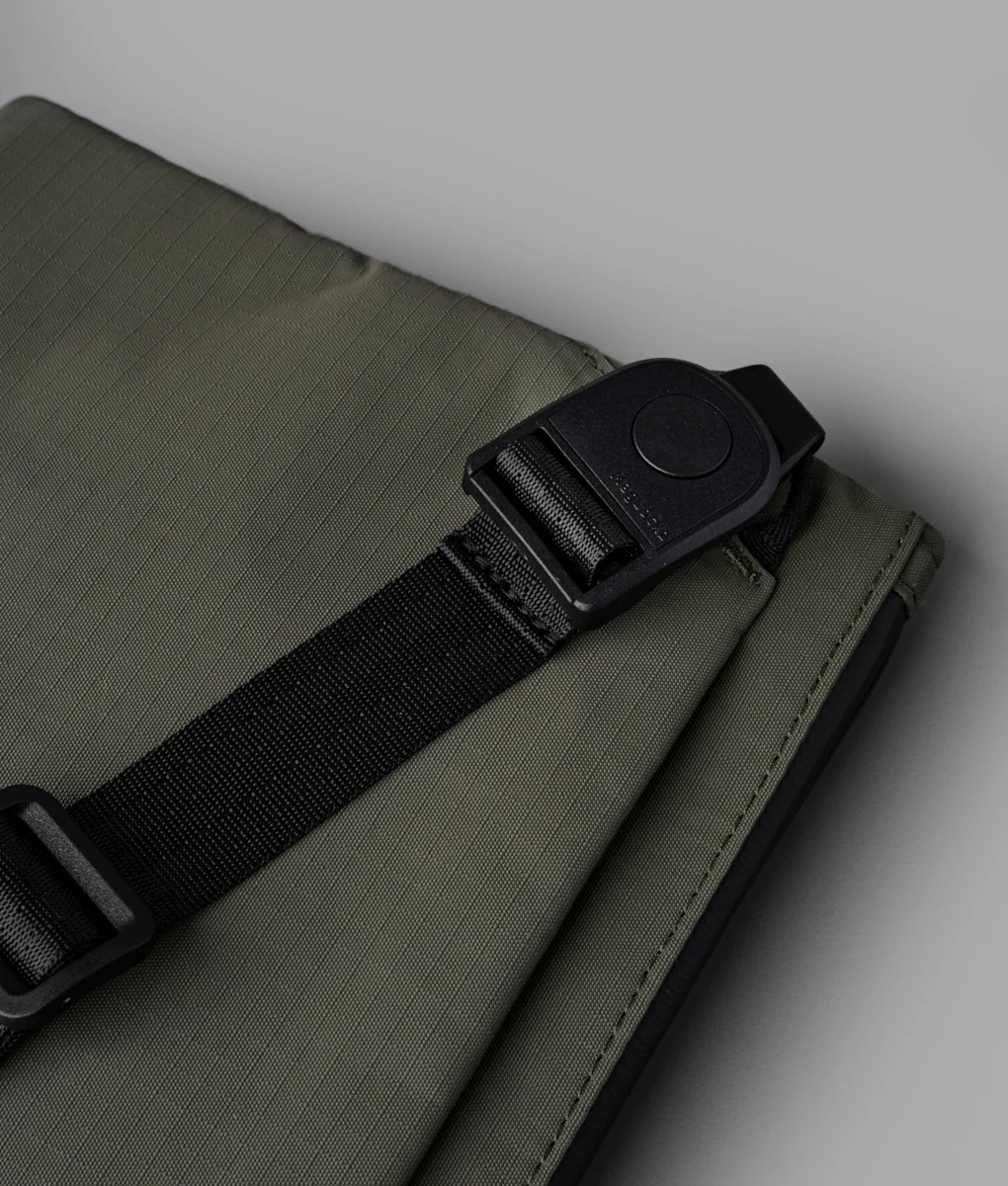 Zip Pouch Max V2 - Image 22